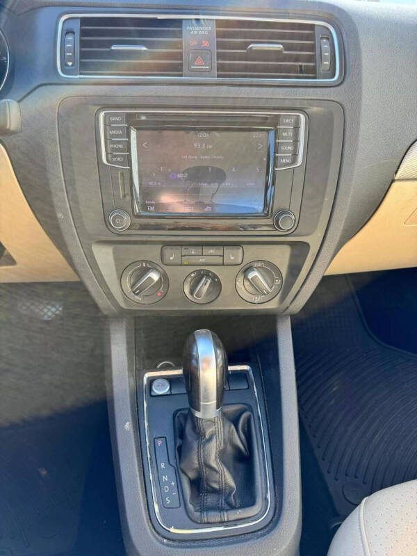 2017 Volkswagen Jetta 1.4T SE