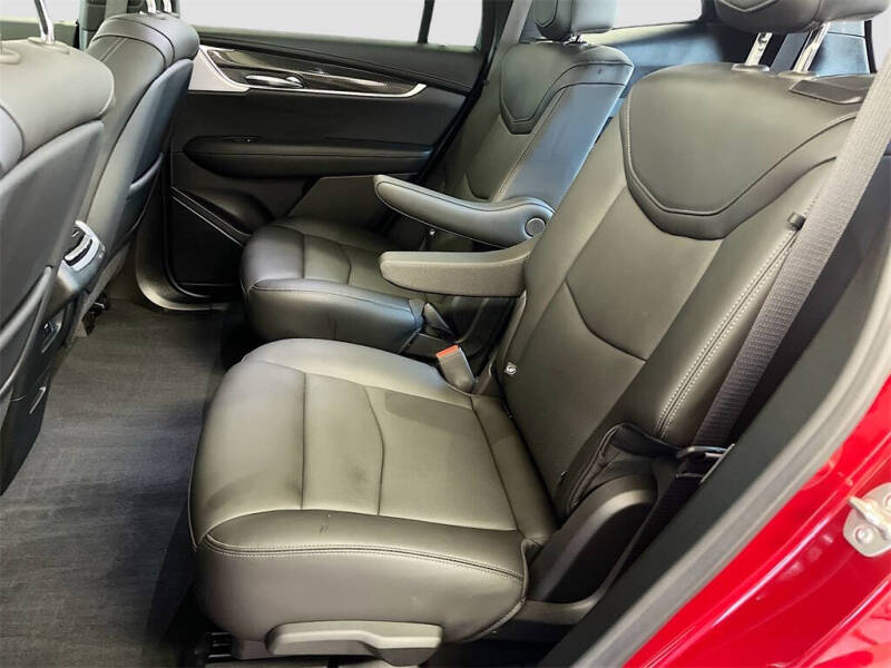 2025 Cadillac XT6 Sport