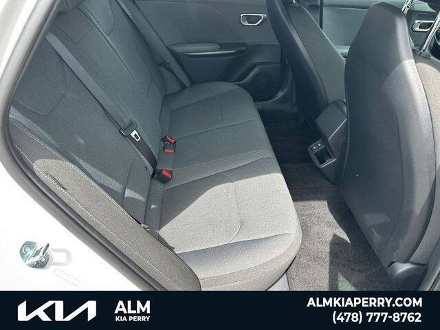 2026 Kia K4 LX
