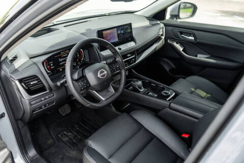 2025 Nissan Rogue SL