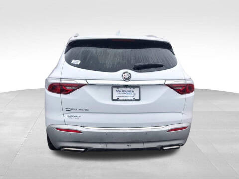 2023 Buick Enclave Essence
