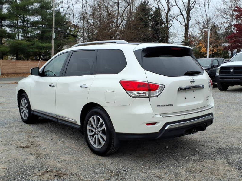 2016 Nissan Pathfinder SL