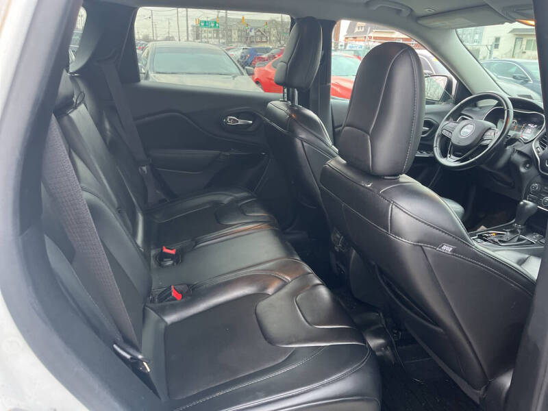 2019 Jeep Cherokee Latitude Plus