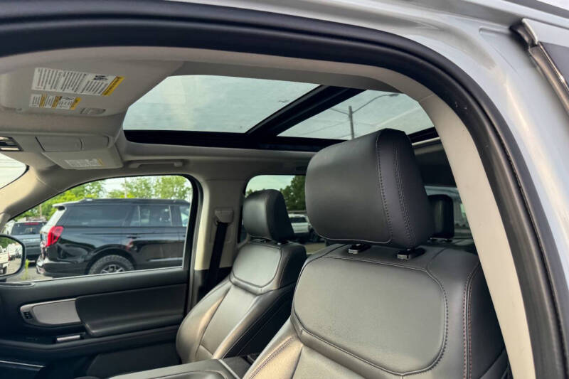 2025 Ford Expedition Active