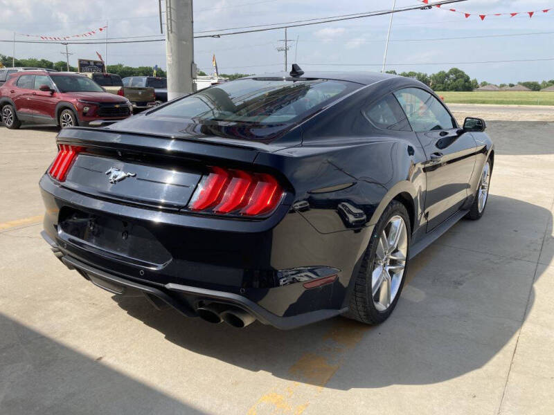 2020 Ford Mustang EcoBoost
