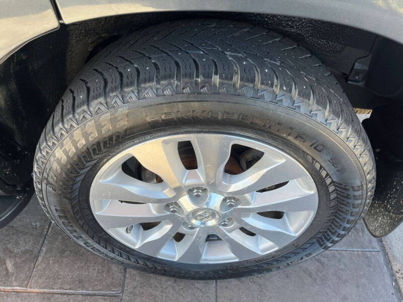 2008 Toyota Sequoia Platinum