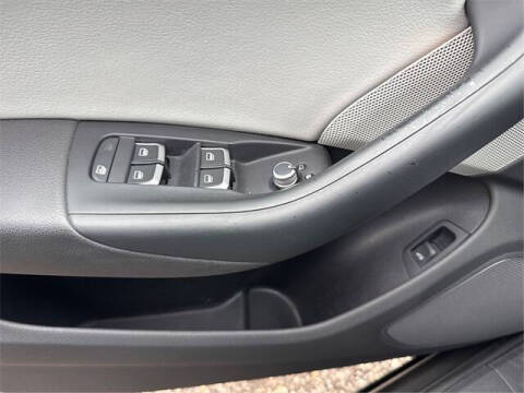 2015 Audi Q3 2.0T quattro Premium Plus