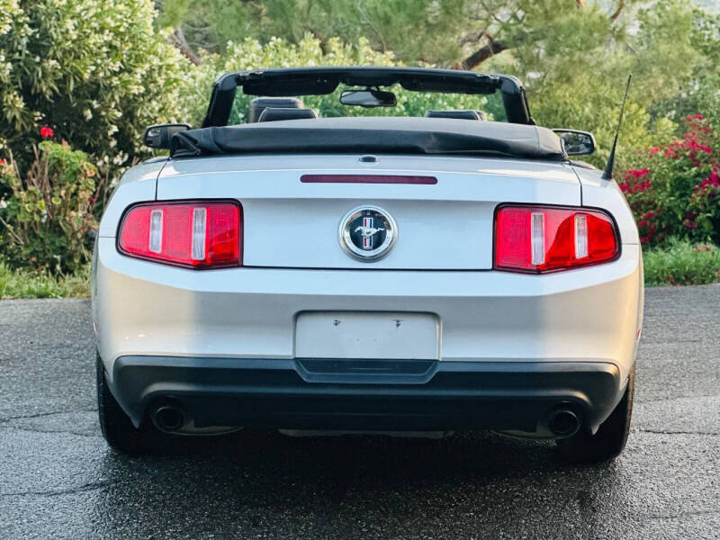 2012 Ford Mustang V6 Premium