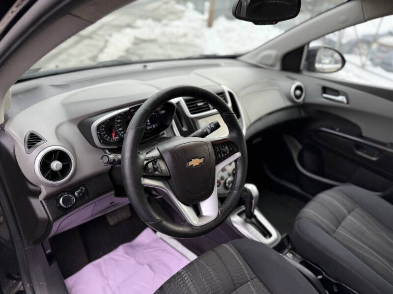 2019 Chevrolet Sonic LT Auto