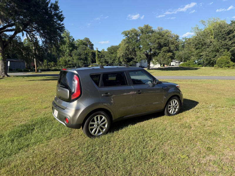 2017 Kia Soul +