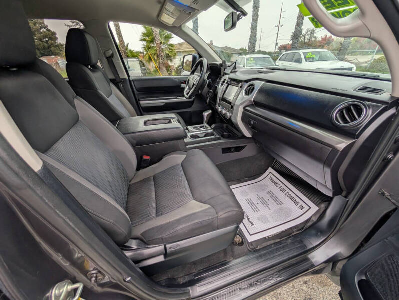 2015 Toyota Tundra SR5