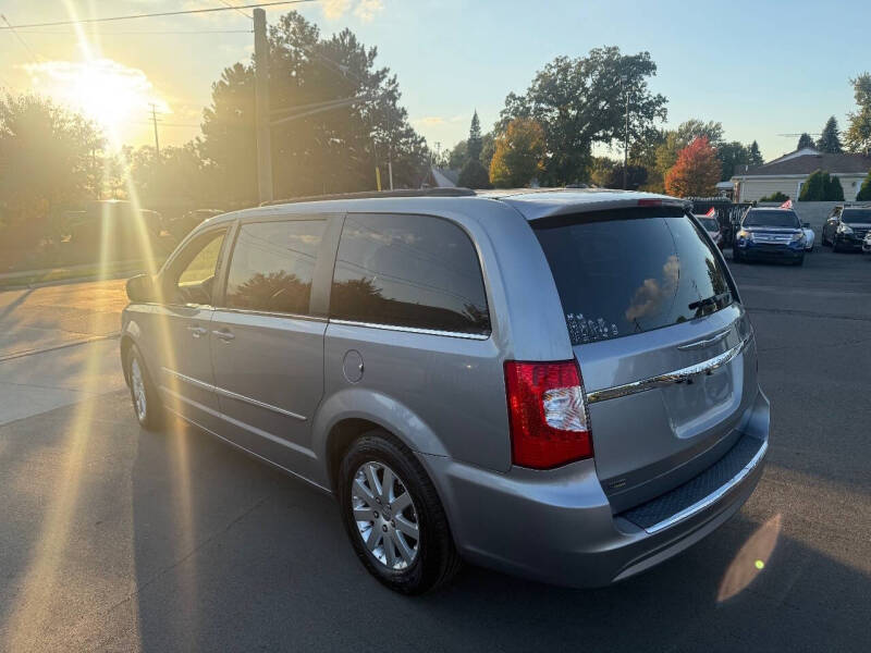 2014 Chrysler Town and Country Touring