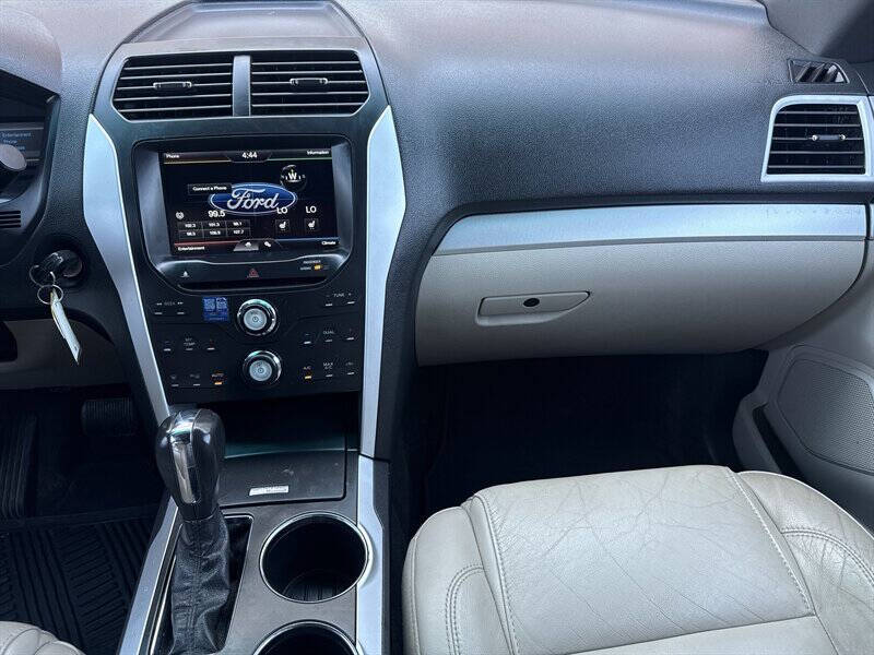 2011 Ford Explorer XLT