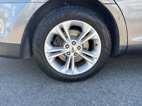 2013 Ford Taurus SEL