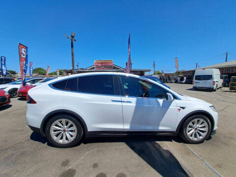 2017 Tesla Model X 75D