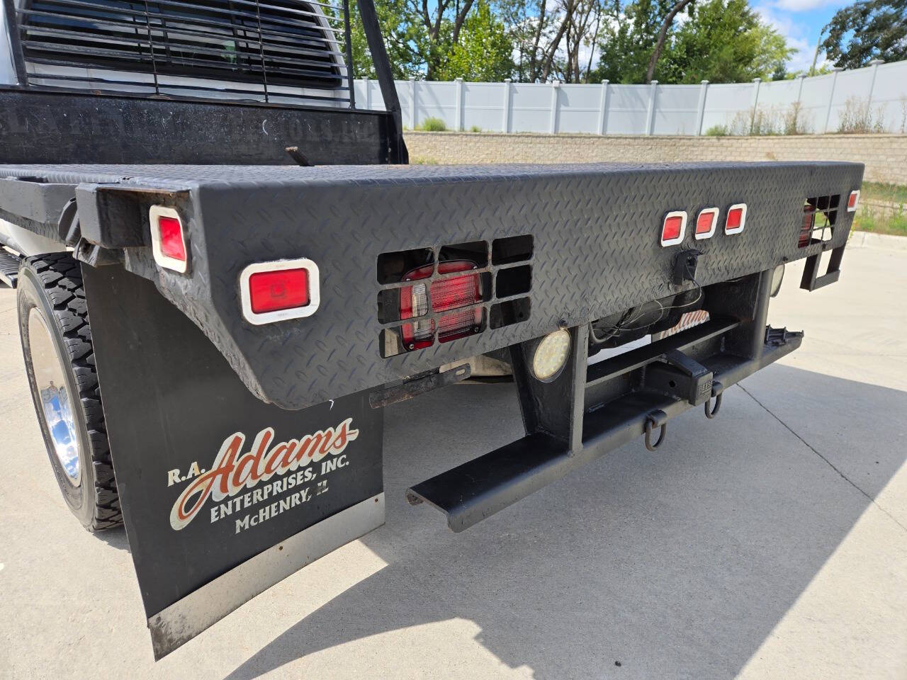 2004 Ford F-550 Super Duty 28