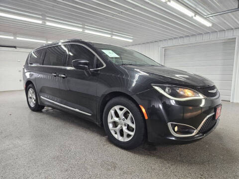 2017 Chrysler Pacifica for sale at Hi-Way Auto Sales in Pease MN