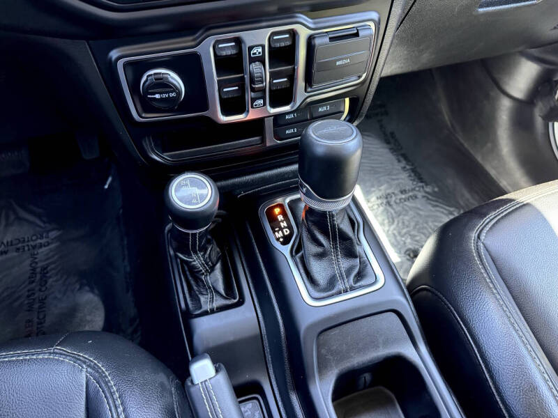 2023 Jeep Gladiator Overland