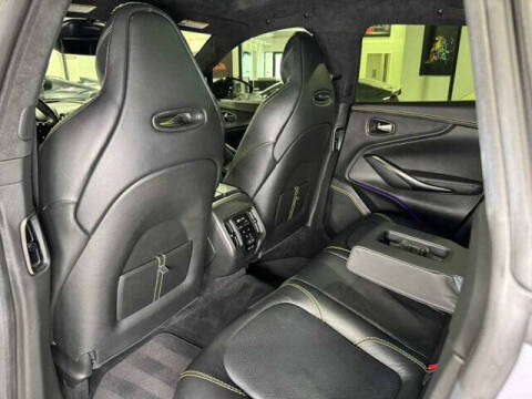 2021 Aston Martin DBX