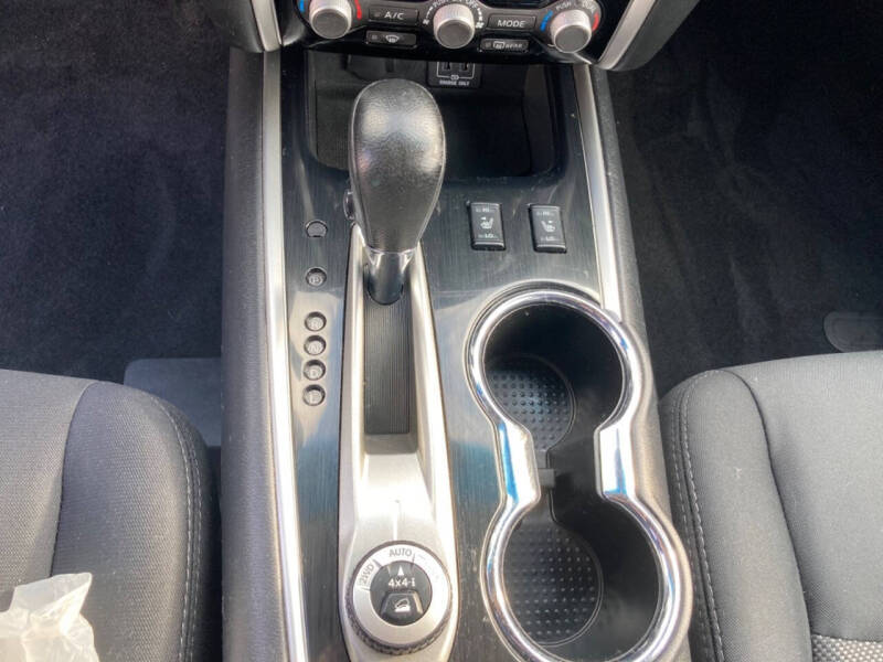 2018 Nissan Pathfinder SV