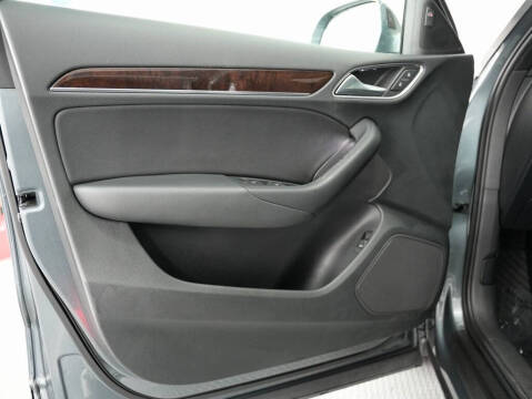 2016 Audi Q3 2.0T quattro Premium Plus