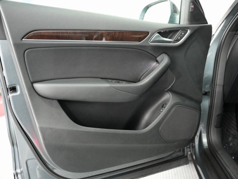 2016 Audi Q3 2.0T quattro Premium Plus