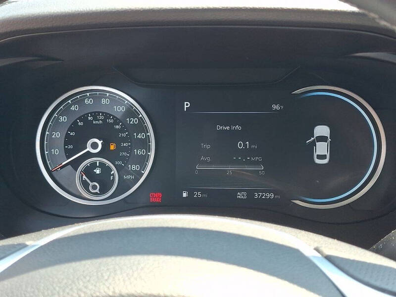 2023 Genesis G70