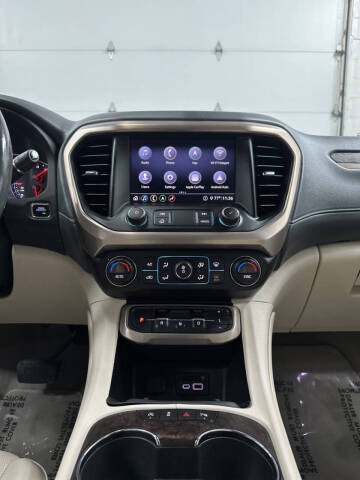 2020 GMC Acadia Denali