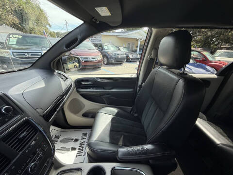 2015 Dodge Grand Caravan SXT Plus