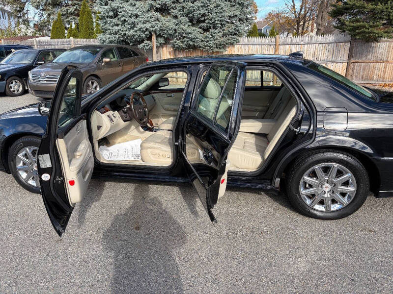 2011 Cadillac DTS Premium Collection