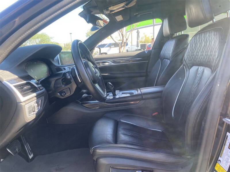 2022 BMW 7 Series 750i xDrive