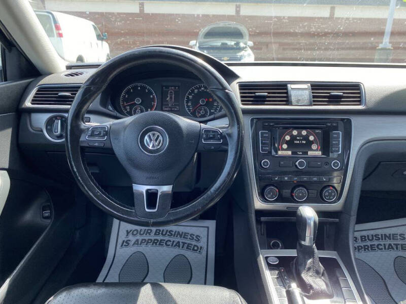 2014 Volkswagen Passat 1.8T SE PZEV