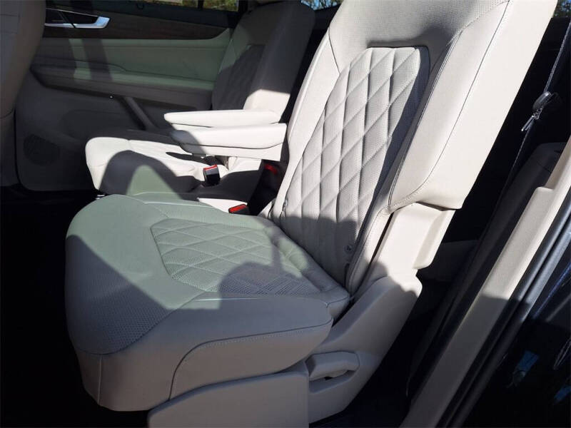 2026 Volkswagen Atlas SEL Premium R-Line 4Motion