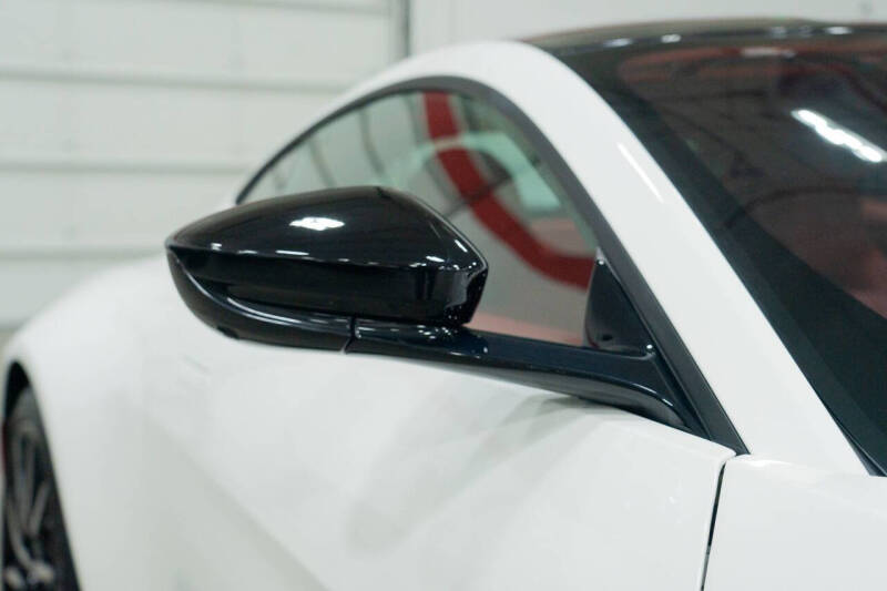2019 Aston Martin Vantage