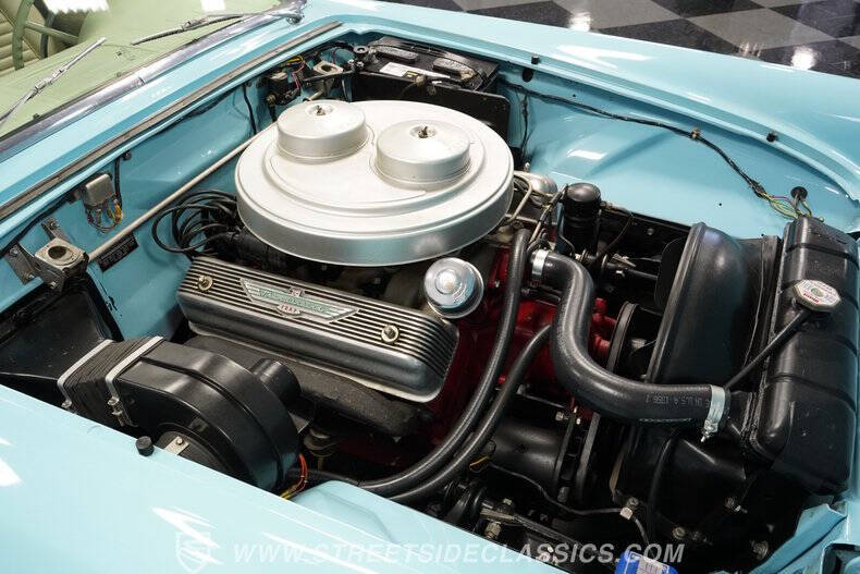 1957 Ford Thunderbird