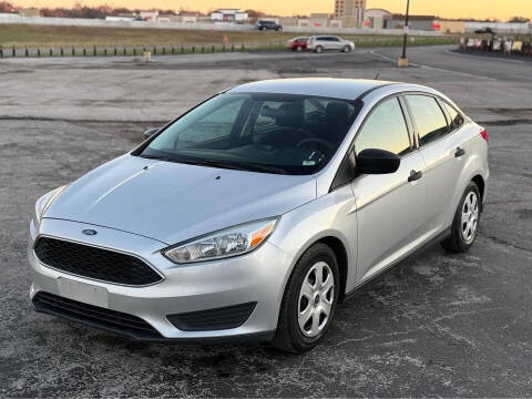 2016 Ford Focus for sale at ERS Motors, LLC. in Bridgeton MO