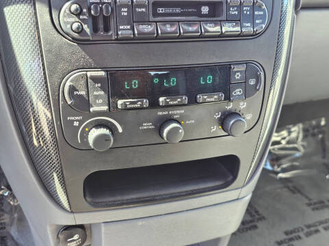 2005 Dodge Grand Caravan SXT