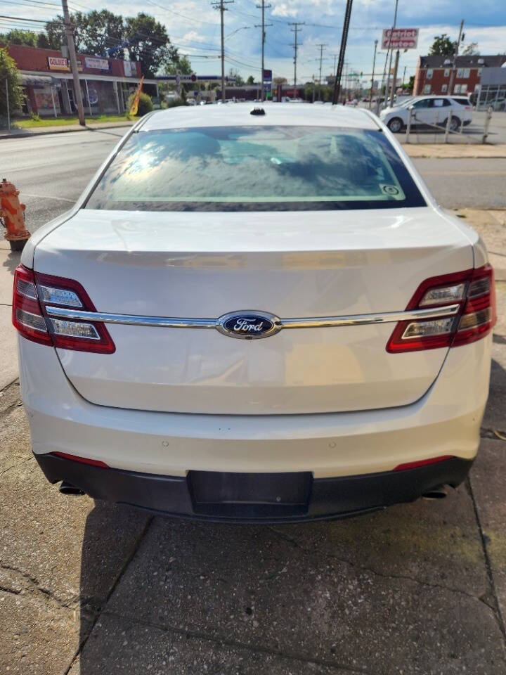 2015 Ford Taurus for sale at Uptown Diplomat Motor Cars in BALTIMORE, MD