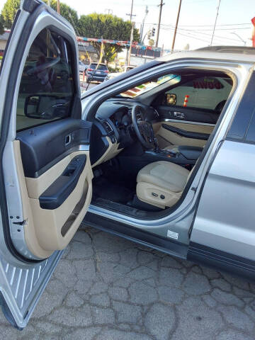 2017 Ford Explorer