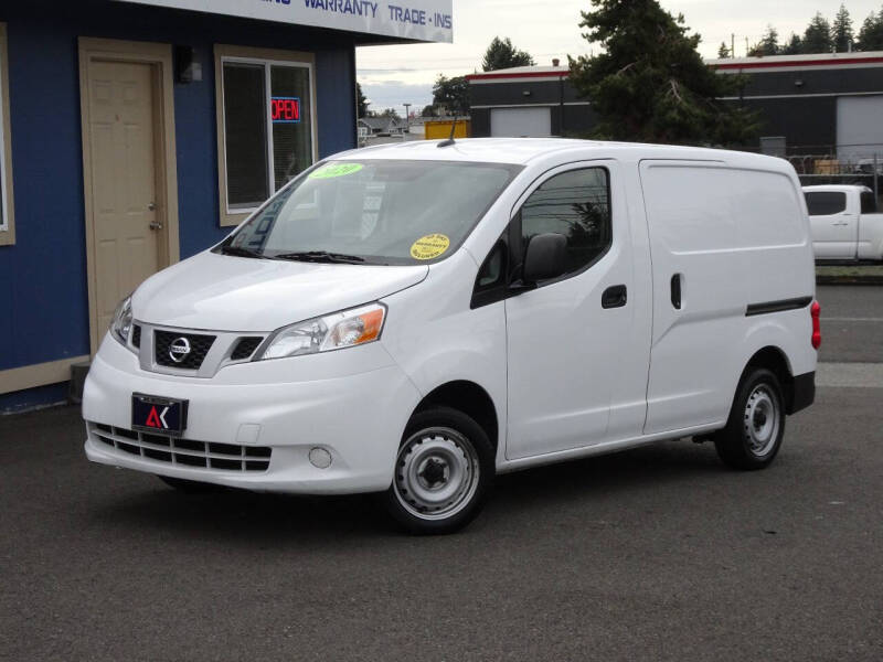 2020 Nissan NV200 SV