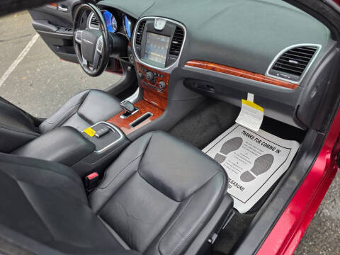 2012 Chrysler 300 Limited