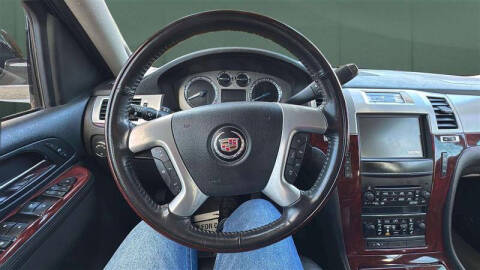 2011 Cadillac Escalade