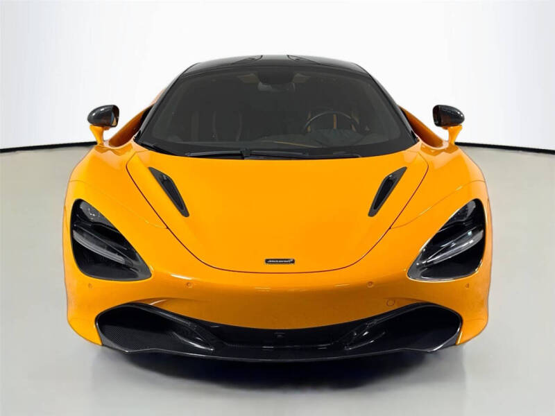 2022 McLaren 720S Performance