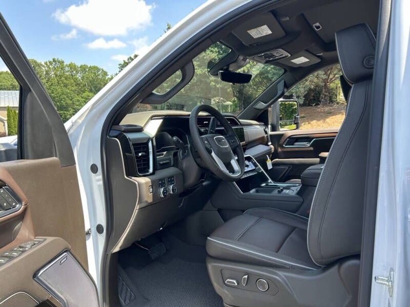 2025 GMC Sierra 2500HD