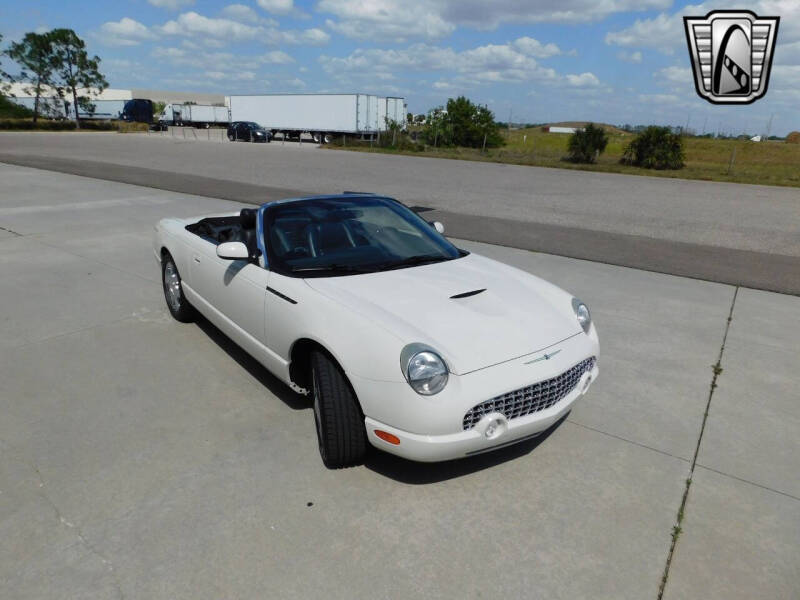 2002 Ford Thunderbird Deluxe