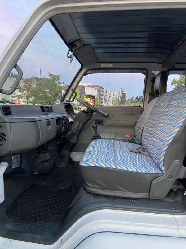 1993 Mitsubishi Canter