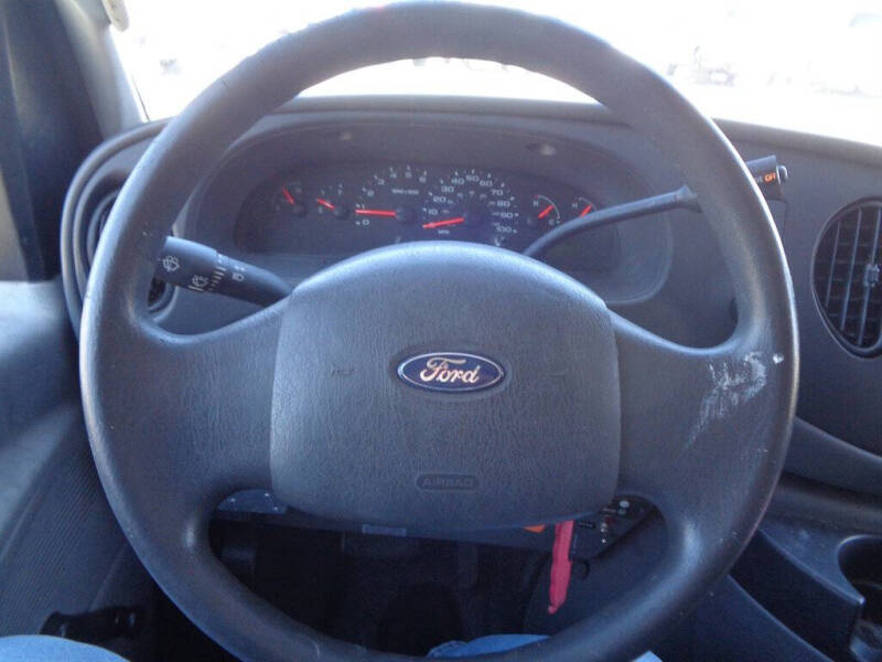 2006 Ford E-Series E-350 SD