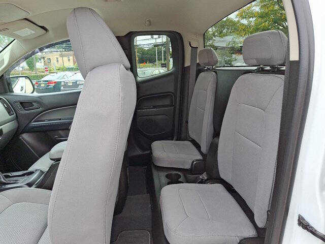 2022 GMC Canyon Elevation Standard