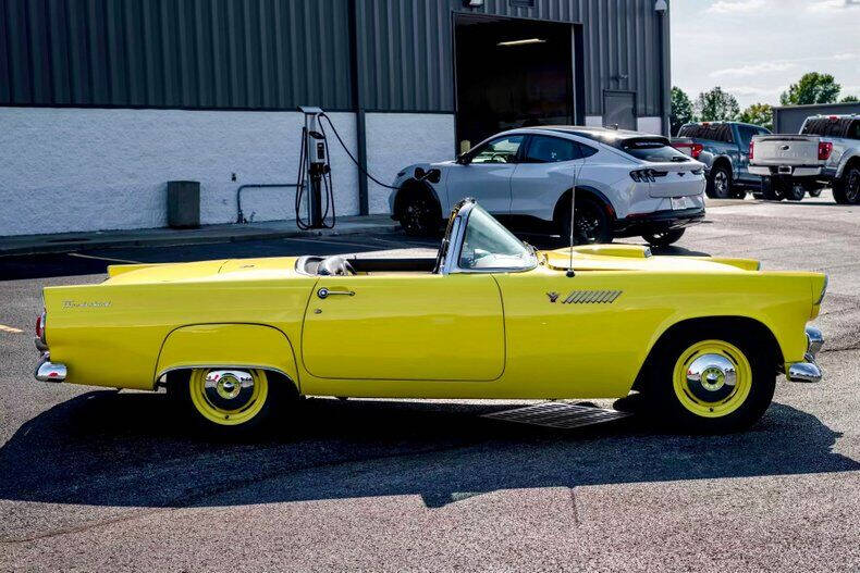 1955 Ford Thunderbird