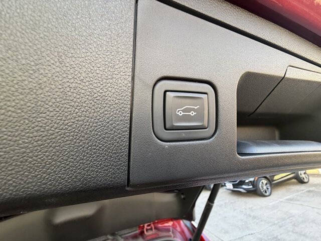 2024 Cadillac XT4 Luxury